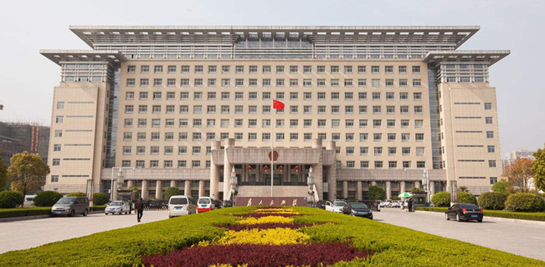 構(gòu)建現(xiàn)代化的應(yīng)用，優(yōu)化IT資源